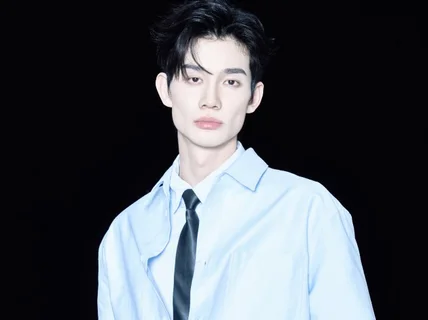 모델 이명호입니다.