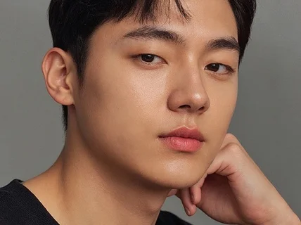 인물기반 AI 브랜딩 이미지 제작 성형/뷰티/광고/헤어