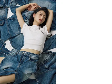 자연스러운 무드의 깔끔한 룩북 촬영합니다.