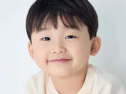 유아모델 키즈모델 영화 광고 아역배우가 되어드립니다