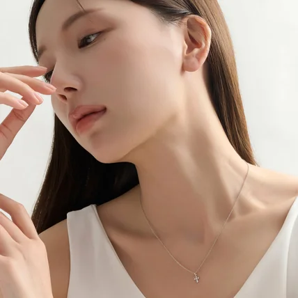 포트폴리오-주얼리 브랜드 상세, 마케팅용 모델 착용 컷 사진 [촬영/보정]