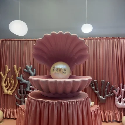 포트폴리오-대형 조개 FRP조형물 진주조개 바다 팝업스토어조형물