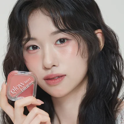 포트폴리오-[기획/촬영/리터칭] LUNA 브랜드 모델 및 제품 촬영