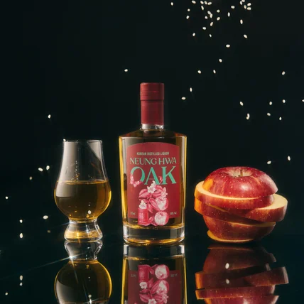 포트폴리오-[기획/촬영/보정] 다농바이오 능화오크사과증류주 기획 제품 촬영