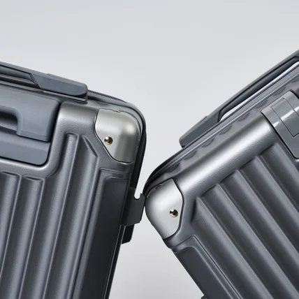 포트폴리오-[촬영/연출/조명/보정] 라쓰 2025 6월 캐리어 촬영 프로젝트