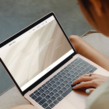 포트폴리오-감성적 아트 갤러리 포트폴리오 홈페이지