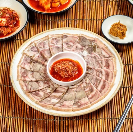 포트폴리오-전통 감성을 담은 한식 신메뉴 사진 제작 사례