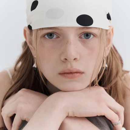 포트폴리오-모델 에이전시, 포토그래퍼, 스타일리스트, 헤어/메이크업 협업 패션 룩북 [촬영/보정]