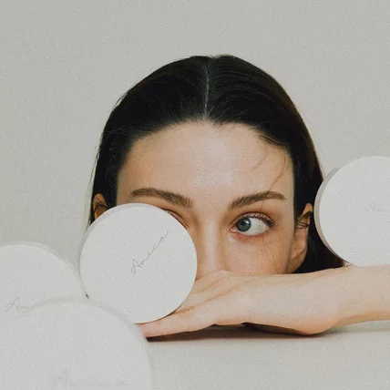 포트폴리오-[기획/촬영/리터칭] 아미카 코스메틱 룩북 기획 및 촬영