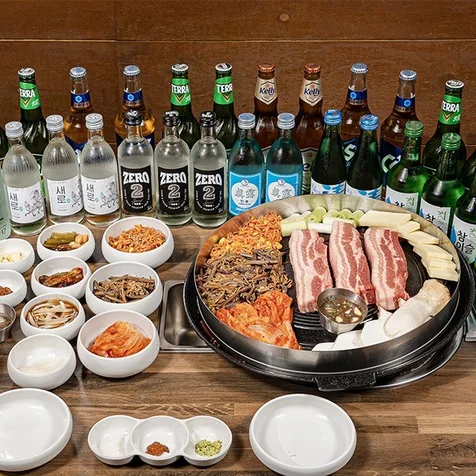 포트폴리오-[촬영+보정] 프리미엄 소품을 활용해 연출한, 고깃집 돈날 촬영 사진입니다.