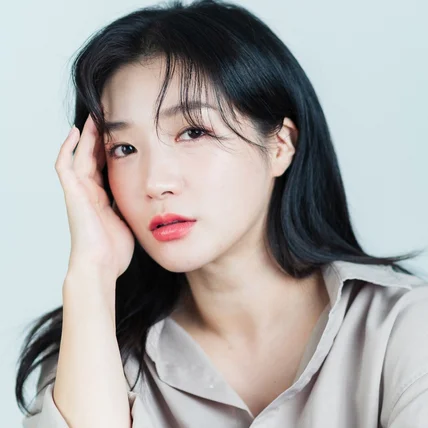 포트폴리오-[촬영/디렉팅 /보정] 배우 이윤선 프로필 사진 프로젝트 (스튜디오 홍)