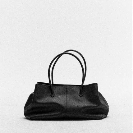 포트폴리오-[ 촬영 / 모델, 헤메 섭외 / 조명, 톤 세팅, 디렉팅] 아흐브 룩북 촬영