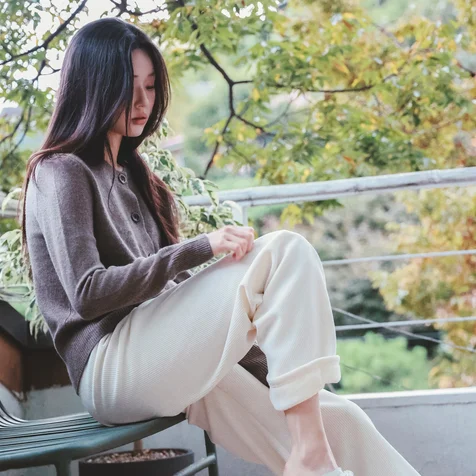 포트폴리오-(기획/촬영/모델/편집) 데일리 의류 브랜드 룩북 촬영